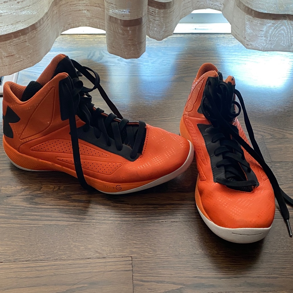 Under Armour Orange and Black Athletic Shoes